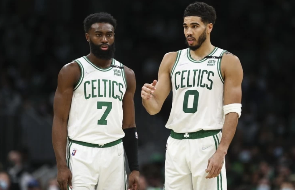 塔图姆重返赛场,表现优异首场状态出色,法国队观众沸腾!引发球迷热议的简单介绍 塔图姆重返赛场,表现优异首场状态出色,法国队观众沸腾!引发球迷热议的简单介绍