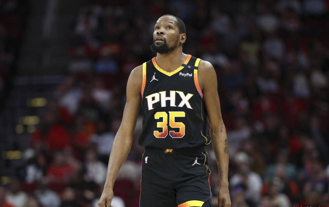 杜兰特连续三场比赛得分超过出色发挥,雄鹿不断突破!比赛高潮迭起的简单介绍 杜兰特连续三场比赛得分超过出色发挥,雄鹿不断突破!比赛高潮迭起的简单介绍