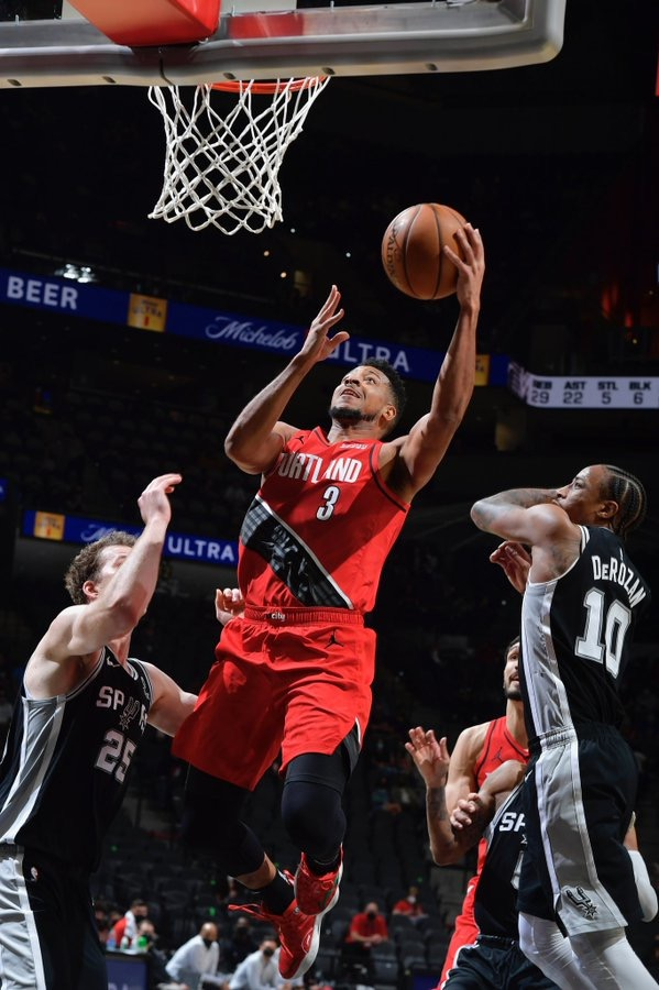 里程碑夜休斯敦火箭外线爆发，意大利杯国际比赛日刷纪录，震撼外界，心理建设被强调的简单介绍