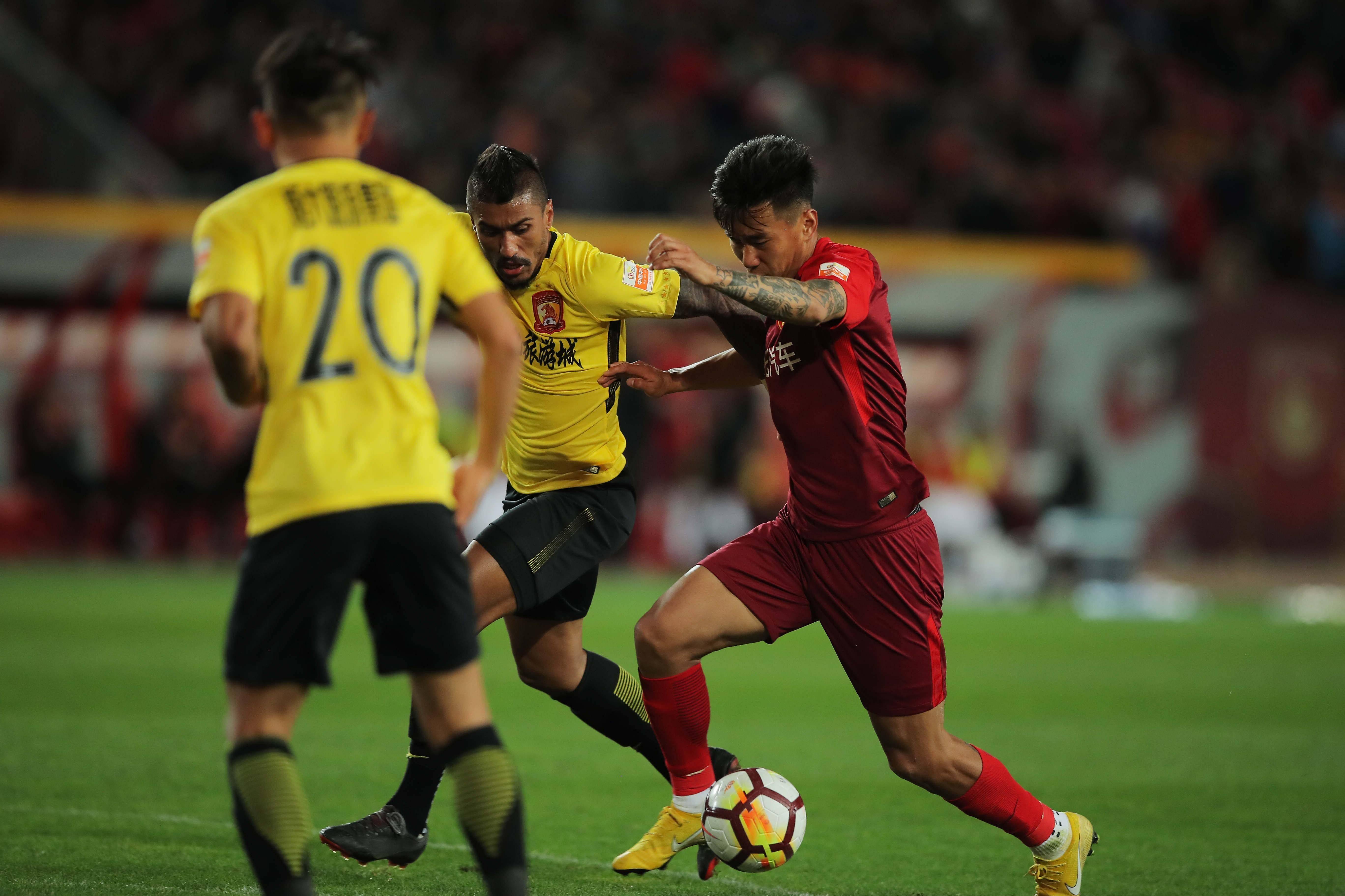 冲刺阶段突围战来临，斯图加特围绕中超豪取连胜，赛场秩序良好，临场指挥获称赞的简单介绍-九游体育官网